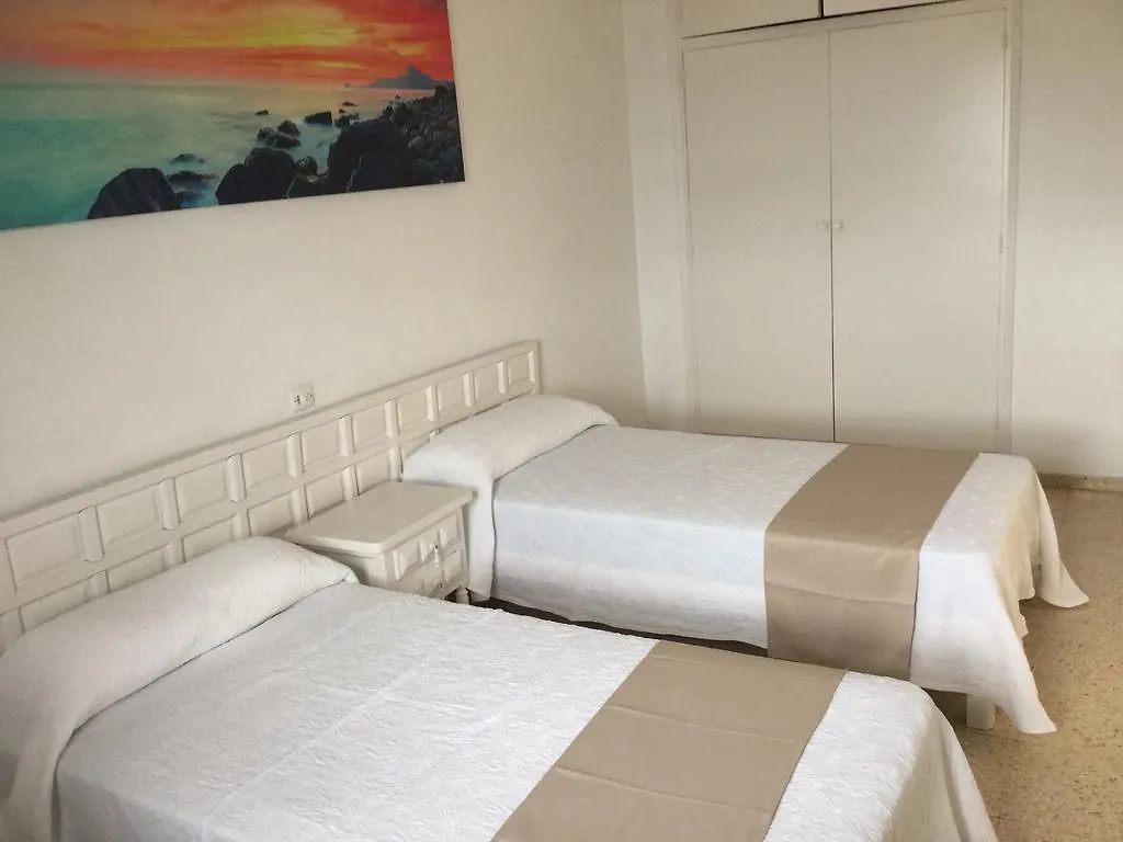 Apartamentos Alba San Antonio