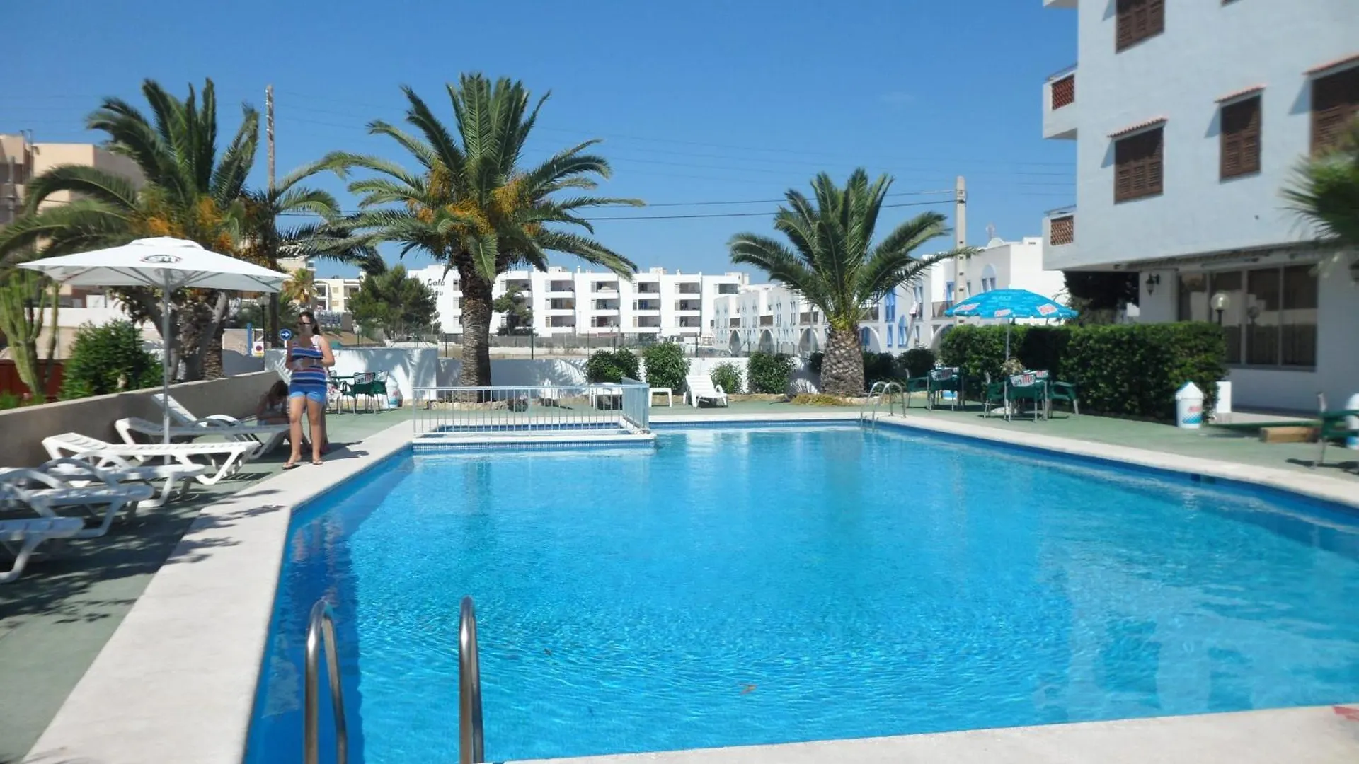 Apartamentos Alba San Antonio  Spain